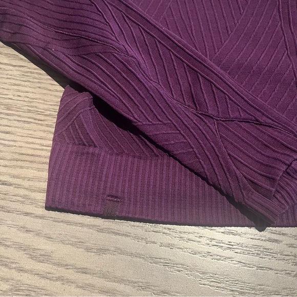 Lululemon Rest Less Cropped Half Zip, Dramatic Magenta, Size Small/Medium - Picture 6 of 6